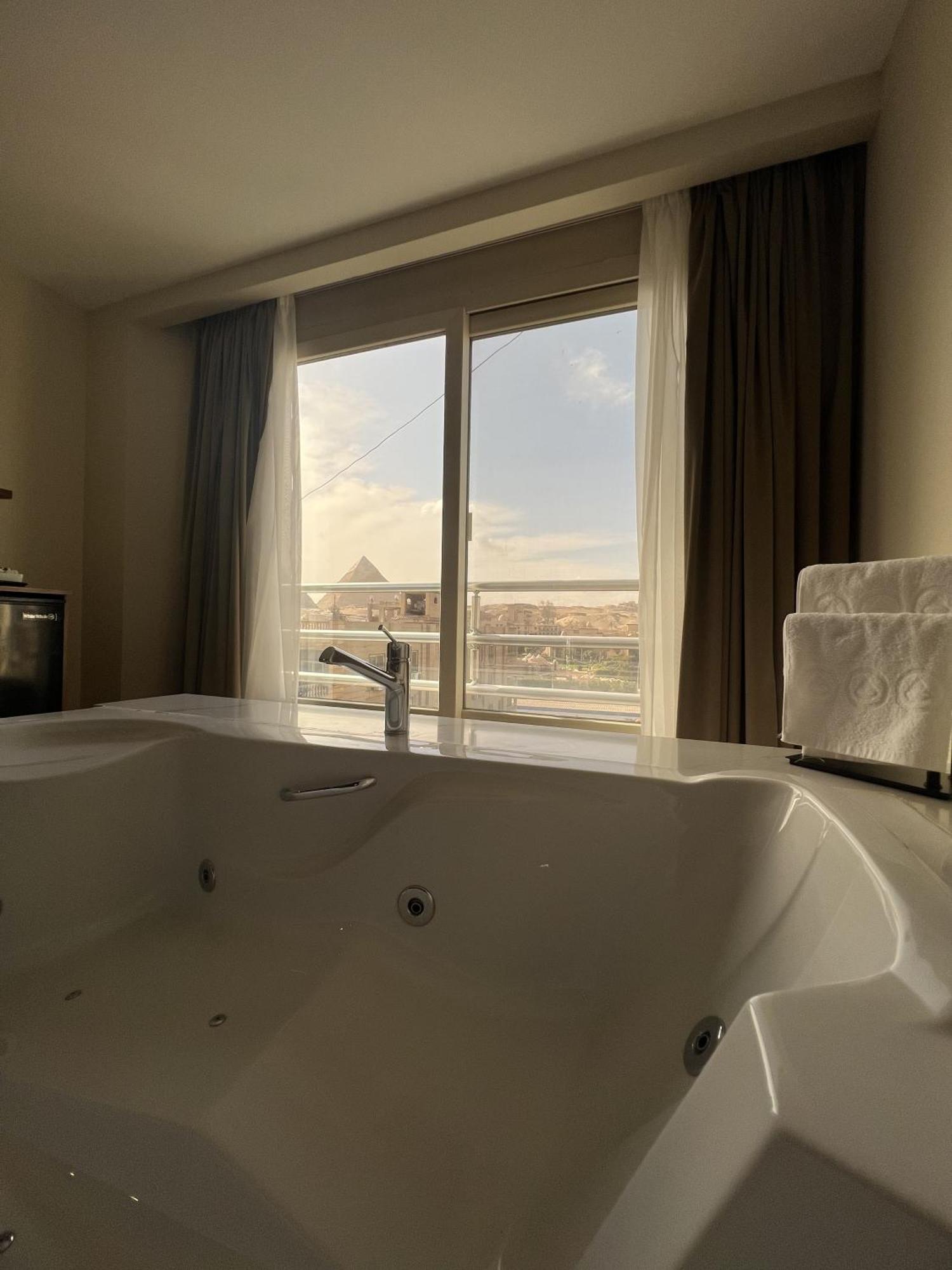 The Home Boutique Hotel Pyramids Inn Kafrat al Jabal Exterior photo