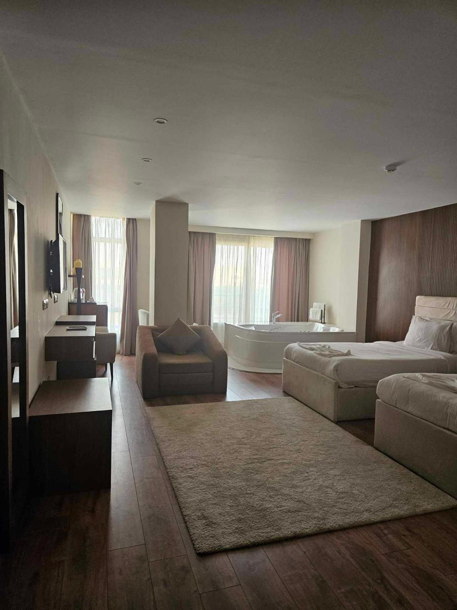 The Home Boutique Hotel Pyramids Inn Kafrat al Jabal Exterior photo